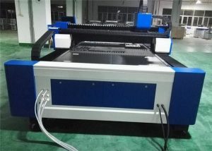 mesin pemotong laser serat baja 60 m / mnt